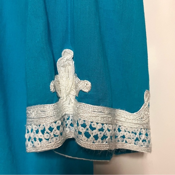 Chicos Tunic Top Embroidered Womens Size 2 Large Sequins Beachy Boho Capri Blue - Picture 5 of 11